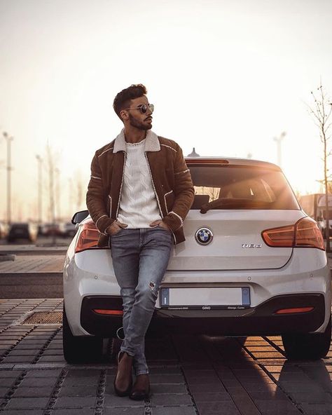 Giuseppe Laguardia (@giuse_laguardia) • Instagram-Fotos und -Videos Check out Beau Blog on Pinterest for more Mens Fashion! #men #man #style #fashion #menswear #mensfashion #streetstyle #winter #autumn #sommer #beaublog Giuse Laguardia, Men Cars Photography, Man Pic, Car Portrait, Car Shoot, Car Photoshoot, Car Poses, Mens Photoshoot Poses, Instagram Men