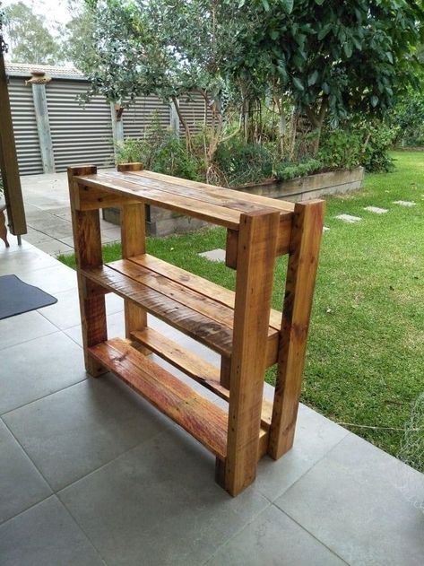 Diy Shelf From Pallets, Wood Skid Projects, Bedroom Ideas With Pallets, Shelf Made From Pallets, Shelving From Pallets, Outdoor Shelf Diy, Pallet Projects Shelves, Shelves From Pallets Diy, Skid Projects Pallet Ideas