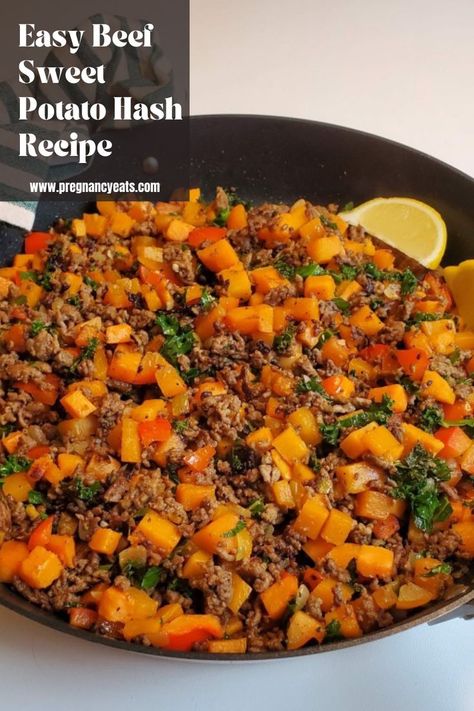 Healthy Pregnancy Breakfast, Pregnancy Breakfast, Potatoe Dinner Recipes, Sweet Potato Skillet Recipes, Sweet Potato Hash Recipe, Recipe Ground Beef, Ground Beef Breakfast, Potato Hash Recipe, Sweet Potato Dinner