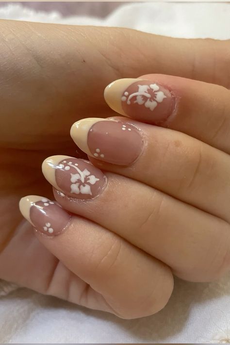 Flower Nails Yellow, Nails Hibiscus Flower, Hibiscus Flower Nail, Yellow French Tips, Yellow French Tip, Hawaiian Flower Nails, Hawaiian Nails, Nail Art Wheel, Mexican Nails