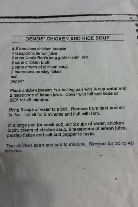 Demos Chicken Rice Soup Copycat Demos Chicken And Rice Soup, Demos Soup Recipe, Demos Chicken And Rice Soup Recipe, Crockpot Queso Chicken, Enchilada Soup Slow Cooker, Crockpot Barbecue Chicken, Slow Cooker Chicken Drumsticks, Baked Chicken Burritos, Smothered Baked Chicken