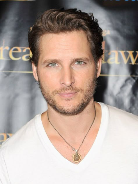 Peter Facinelli at event of The Twilight Saga: Breaking Dawn - Part 2 Twilight Facts, Carlisle Cullen, Nurse Jackie, Peter Facinelli, Nikki Reed, Tyler Hoechlin, Male Celebs, Handsome Guys, The Twilight Saga