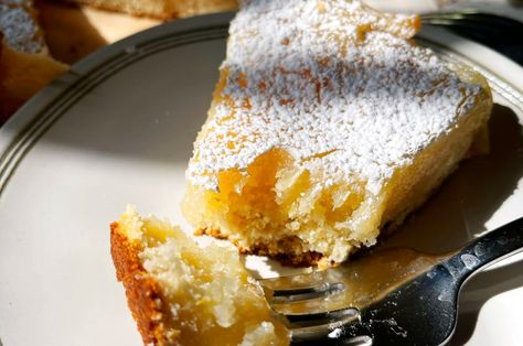 Gooey Lemon Almond Butter Cake Decedent Deserts, St Louis Gooey Butter Cake, Butter Cakes, Cake Recipes At Home, Gooey Butter, Gooey Butter Cake, Butter Cake Recipe, A Piece Of Cake, Piece Of Cake