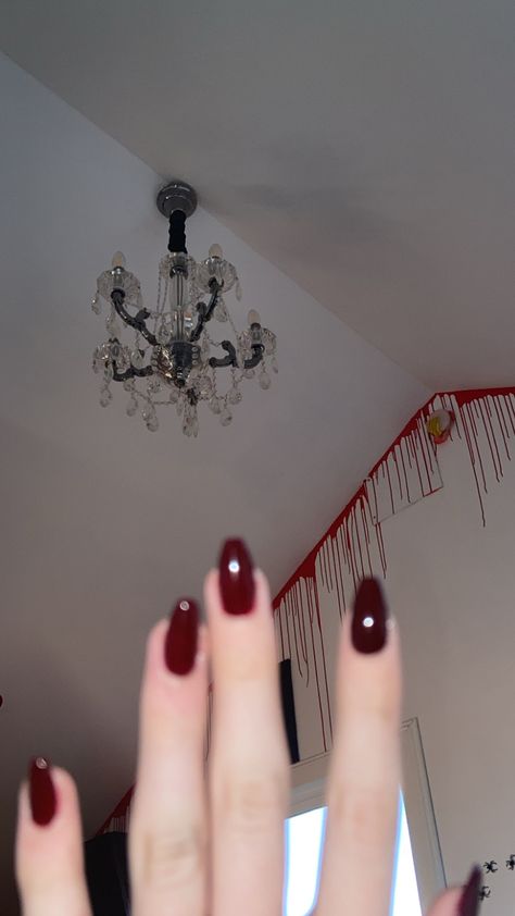 Red Lana Del Rey Nails, Lana Del Rey Red Nails, Ldr Nails, Lana Del Rey Aesthetic Nails, Red Blood Nails, Dark Red Jelly Nails, Vampire Red Nails, Lana Del Rey Nails Inspiration, Lana Nails