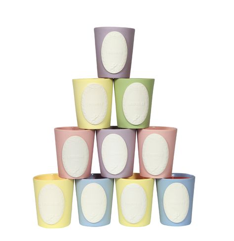 Laduree candles  www.olivia-b.be Laduree Paris, Candle Collection, Beautiful Candles, Gifts Christmas, Marbella, Nespresso Cups, Dior, Porcelain, Fragrance