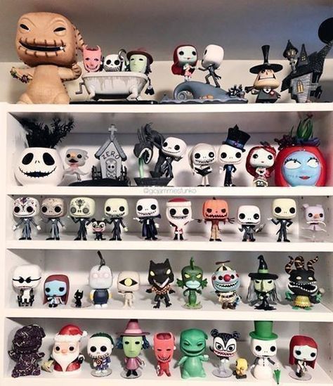 Funko Pop Display Ideas, Disney Funko Pop, Star Wars Funko Pop, Marvel Funko Pop, Best Funko Pop, Игрушки Funko Pop, Funko Pop Display, Nightmare Before Christmas Wallpaper, Nightmare Before Christmas Decorations