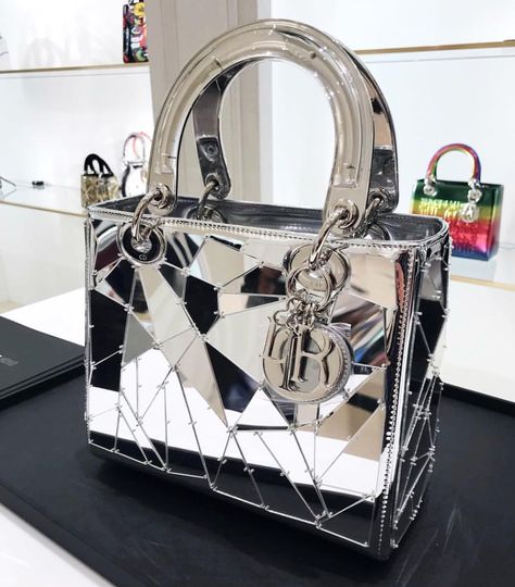 Mirrored Lady Dior bag. Dior Purse, Girly Bags, Luxury Purses, Fancy Bags, Pretty Bags, Purses Designer, Cute Bags, Stylish Bag, Branded Bags