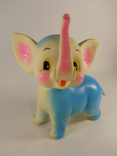 Elephant Toy, Vintage Elephant, Toy Baby, Vintage Kitsch, Vinyl Toys, Plastic Toys, Baby Toy, An Elephant, Retro Toys