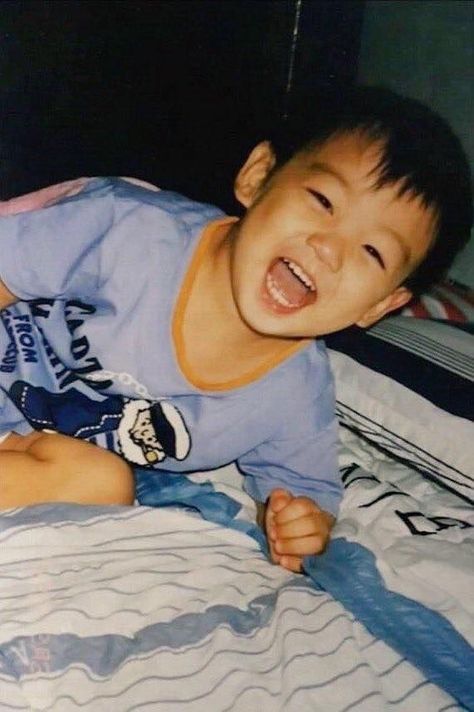 Jungkook Predebut, جوني ديب, Bts Predebut, Childhood Pictures, Jungkook Selca, Childhood Photos, Fan Fiction, Jungkook Cute, Jung Kook