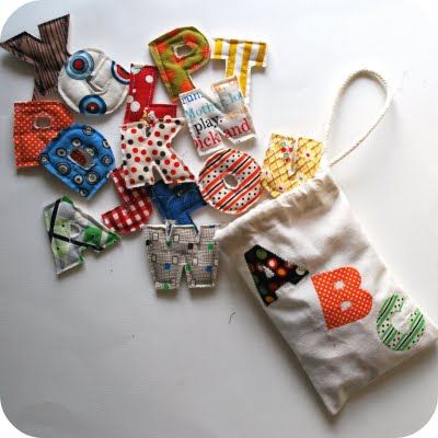 scrap shout outs Alphabet Magnets, Diy Sy, Costura Diy, Creation Couture, Baby Diy, Sewing Toys, Diy Baby, Baby Crafts, Learn To Sew