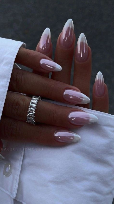 Nail Inspo Chrome, Formal Nails, Pointed Nails, Casual Nails, Simple Acrylic Nails, Nail Candy, Pearl Nails, Nagel Inspo, Nails 2024