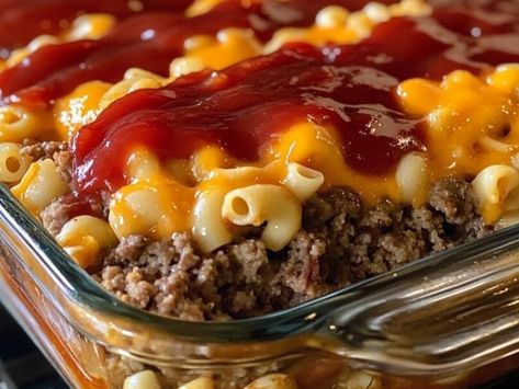 Bring Comfort to Your Table with This Hearty Mac and Cheese Meatloaf Casserole! - NewsBreak Homemade Chili Beans, Cheese Meatloaf, Easy Cooking Ideas, Meatloaf Casserole, Cheese Stuffed Meatloaf, Parmesan Crusted Pork Chops, Beef Goulash, Perfect Chocolate Chip Cookies, Easy Meatloaf