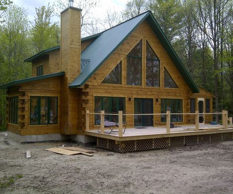 Cabin With Large Windows, Simple Wooden House Design, Wooden House Design Cottages, Cottage Homes In The Woods, Chalet Plan, Lake Cottages, Wooden House Decoration, Woods Cabin, Cordwood Homes