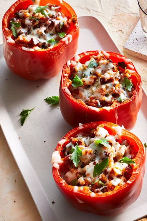 Stuffed Red Peppers, Classic Family Meals, Turkey Stuffed Peppers, Fried Peppers, Ground Turkey Recipes Healthy, Healthy Ground Turkey, Stuffed Peppers Turkey, Pepper Recipes, Pepper Recipe