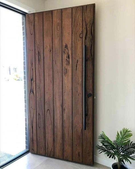 Door Design Rustic, Rustic Entry Doors, Timber Front Door, Rustic Front Door, House Main Door, Modern Entrance Door, Best Front Doors, Contemporary Front Doors, Main Entrance Door Design