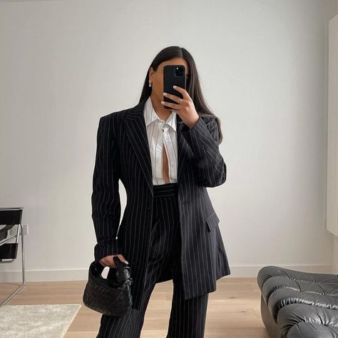 Sundarbay on Instagram: “Our pinstripe oversized blazer & pinstripe high waisted pants” White Striped Blazer Outfit, Striped Blazer Outfit, Charlotte Emily Sanders, Emily Sanders, Charlotte Emily, Zara Black Dress, Basic Black Dress, Black Dress Trousers, Pinstripe Pants