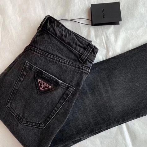 Prada Jeans Women, Prada Jeans, Prada Clothing, Prada Pants, Dr Marvel, Lux Life, Sportswear Outfits, Prada Milano, Aesthetic Shoes