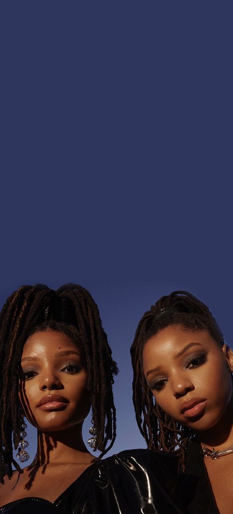 chloe x halle wallpapers lockscreen chloe and halle do it ungodly hour Chloe X Halle Wallpaper, Halle Wallpaper, Ungodly Hour, Chloe Halle, Chloe And Halle, Blue Glitter Nails, Chloe X Halle, Star Struck, Afro Punk