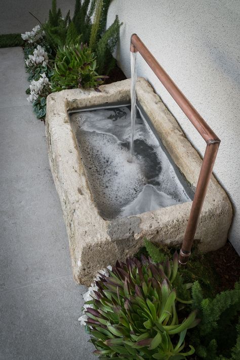 Water Faucet Outdoor Ideas, Backyard Fountain, Landscape Installation, Fountain Ideas, Garden Water Feature, Pool Landscape, Hardscape Design, Backyard Renovations, Moving Water