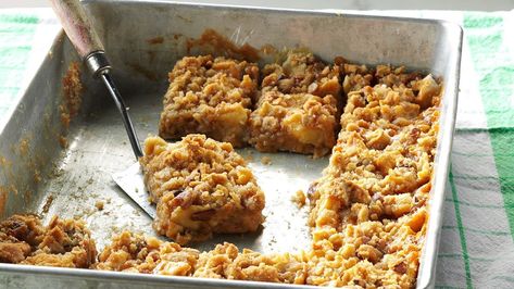 Oatmeal Cookie Bars Recipes, Caramel Apple Oatmeal, Caramel Apple Oatmeal Cookies, Caramel Apple Bars, Apple Oatmeal Cookies, Oatmeal Cookie Bars, Apple Bars, Apple Oatmeal, Apple Dessert