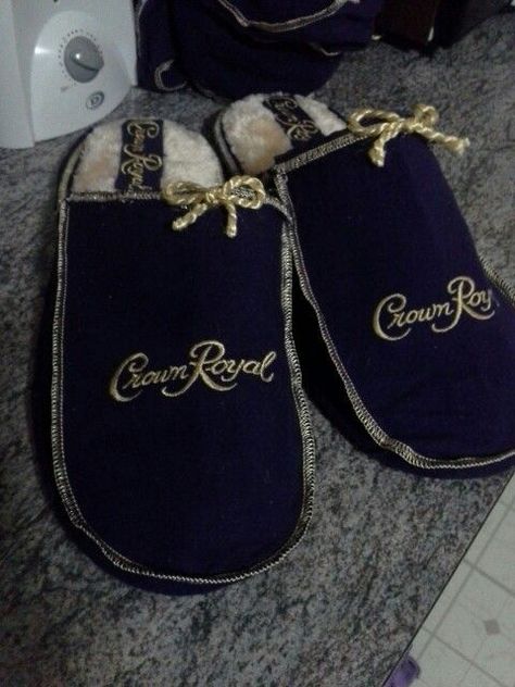 Crown royal slippers for wayne. Covered new slippers with c.r. bags and hot glued in place. Added trim from bags around the whole thing, and made the bows from the drawstring. :) proud of myself Crown Royal Diy, Sewing Gifts For Men, Crown Royal Crafts, Crown Royal Quilt, Crown Royal Bottle, Crown Bottle, Crown Royal Bags, Holiday Hand Towels, Welding Caps