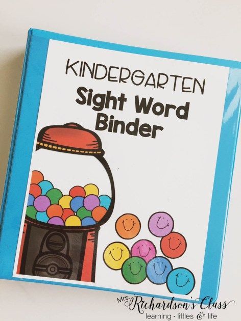 Kindergarten sight word data tracking doesn't have to be tricky! See how this teacher made it easy for herself and engaging for students! Spot It Sight Words, Kindergarten Teacher Assistant, Saxon Phonics, Sight Word Fun, Teaching Sight Words, Kindergarten Language Arts, Sight Words List, Sight Word Reading, Kindergarten Readiness