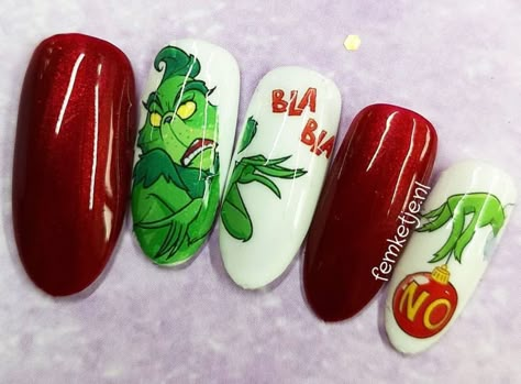 Christmas Grinch Nails, Grinch Candy Cane, Grinch Nail Art, Nail Decoration Ideas, Grinch Candy, Nails Art Christmas, Grinch Nails, Best Christmas Nails, Nail Designs Trends