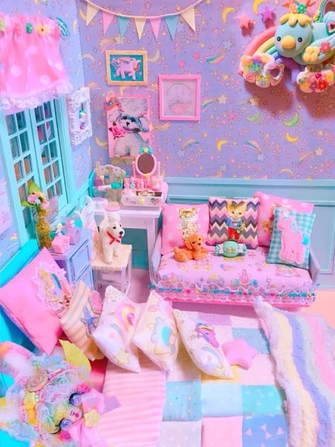 Maximalist Kawaii Bedroom, Care Bear Room Ideas, Candy Room Ideas, Kidcore Bedroom Ideas, Kawaii Mural, Kawaii Maximalism, Littlecore Aesthetic, Agere Room, Kawaii Living Room