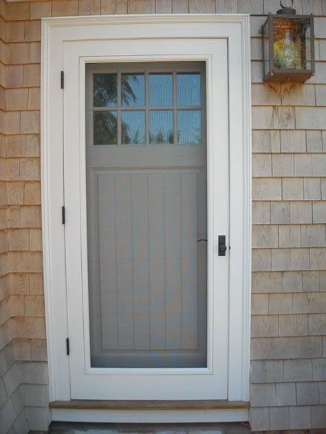 Front Door With Screen, Wood Storm Doors, Exterior Door Designs, Wooden Screen Door, Diy Screen Door, Interior Exterior Doors, Storm Doors, Farmhouse Front Door, Screen House