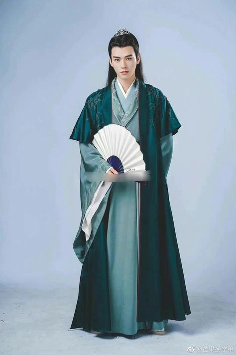 Chinese Hanfu Male, Male Hanfu, Hanfu Male, Random Tweets, Hanfu Men, Chinese Historical Drama, Green Kimono, Chinese Traditional Costume, Ancient Chinese Clothing