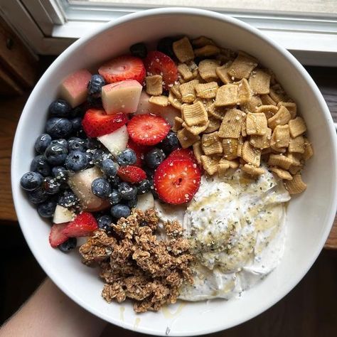 Catalina Crunch Catalina Crunch, Yogurt Bowl, Food Is Fuel, Delicious Healthy Recipes, Recipe Of The Day, Recipe Using, Yogurt, The Good, Healthy Recipes