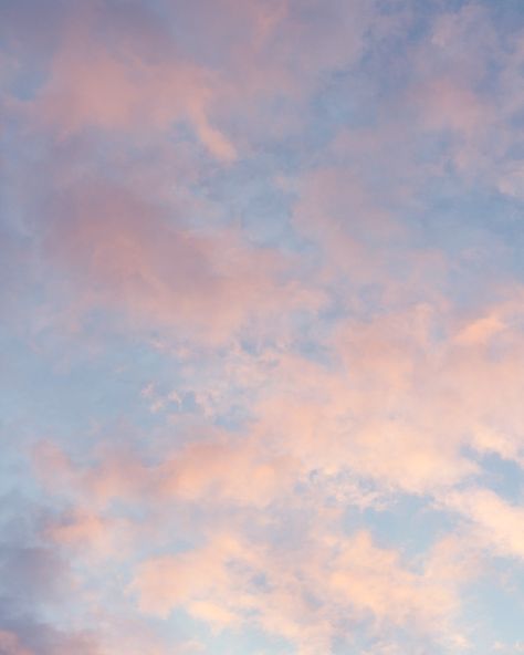 Cotton Candy Sky Cotton Candy Asethic, Cotton Candy Aesthetic, Candy Aesthetic, Bible Painting, Music Suggestions Instagram Story, Libra Sun, Pastel Skies, Cotton Candy Skies, Blue Cotton Candy