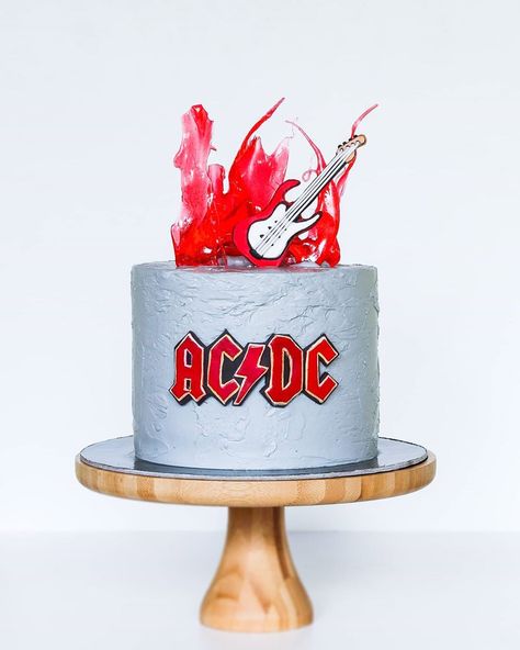 Concrete Cake, Cake Band, Rock And Roll Birthday, Twin Birthday Cakes, Dance Cakes, Music Cake, Guitar Cake, Striped Cake, Rock Cake