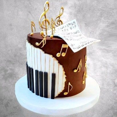 Cake Music Design, Fondant Piano, Piano Birthday Cake, Music Birthday Cakes, Microphone Cake, Theatre Cake, Piano Cake, Music Themed Cakes, Piano Cakes