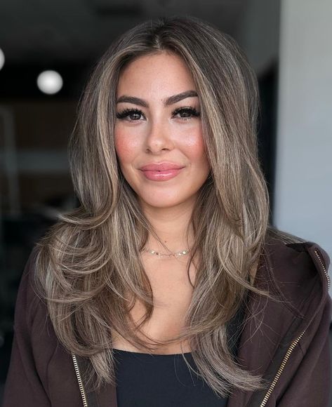 Light mushroom lived-in blonde. Keep swiping to see her before! I loved doing this transformation! #katyhairstylist #katyhairsalon… | Instagram Brown Hair Makeup, Rich Girl Hair, Gorgeous Brown Hair, Mushroom Blonde, Ash Blonde Hair Balayage, Brown Hair With Lowlights, Baylage Hair, Baby Lights, Mushroom Hair