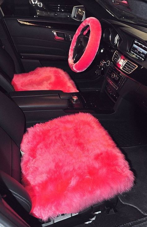 Pink Car Interior, Pink Car Accessories, Car Accessories For Guys, Car Accessories Diy, Girly Car Accessories, Car Deco, Cool Car Accessories, Car Accessories For Girls, Girly Car