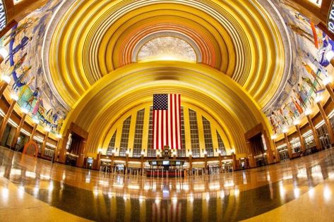 Union Terminal Rotunda Tours | Downtown Cincinnati | Tours, Walking Tours, Visual Arts & Culture, Architecture & Landmarks, History & Culture Toledo Napoli, Newport Aquarium, Chattanooga Choo Choo, Cincinnati Museum, Culture Architecture, Downtown Cincinnati, Old Train Station, Atlas Obscura, Old Train