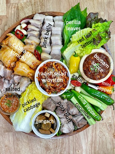 Korean Ssambap, Asian Food Board, Pork Belly Sides, Korean Wraps, Bossam Korean Pork Belly, Bossam Korean, 2024 Diet, Korean Pork Belly, Pork Wraps