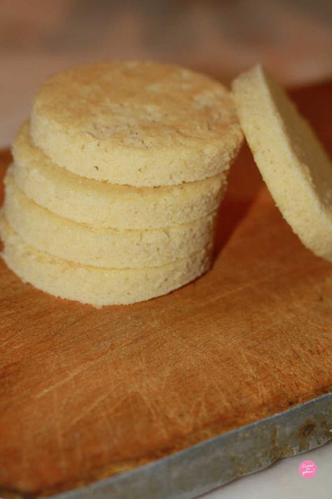 Biscuit joconde aux amandes - Recette CAP Pâtisserie Sponge Recipe, Desserts With Biscuits, French Patisserie, Number Cakes, Party Buffet, French Pastries, Baking Tips, High Tea, Layer Cake