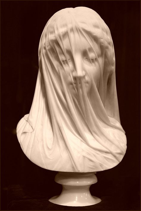 Ancient Greek Sculpture Woman, Marble Statue Drapery, Most Famous Sculptures, Statue Looking Up, Statue Drawing Reference, Greek Women Statues, Art Statue Aesthetic, Statue Reference, Charles Angrand