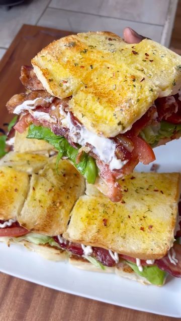 Garlic Butter Blt Sandwich, Garlic Butter Blt Sliders, Garlic Sliders, Blt Sandwhich, Salmon Blt Sandwich, Blt Sliders, Turkey Blt, Blt Wraps, Best Sandwich Recipes