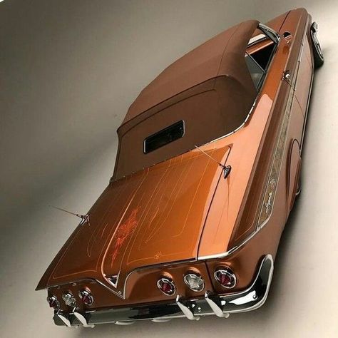 1961 Chevy Impala, 1961 Impala, Car Aesthetics, Custom Cars Paint, Low Riders, Lowrider Cars, Us Cars, Chevy Impala, Top Cars