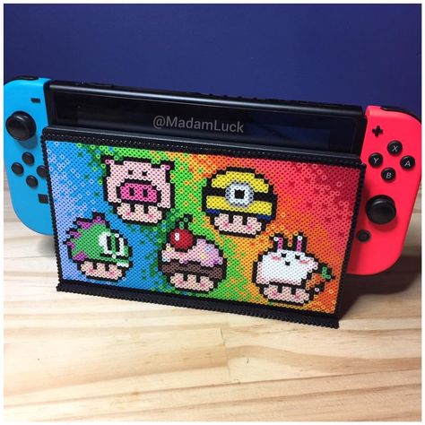 Nintendo Perler Bead Patterns, Perler Bead Nintendo Switch Cover, Perler Switch Cover, Perler Bead Headphone Holder, Gameboy Perler Bead Pattern, Gameboy Perler Beads, Perler Bead Nintendo, Nintendo Perler, Hama Beads Mario