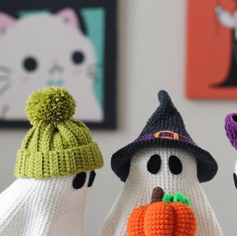 Ghost Friends, Halloween Amigurumi, Diy Halloween Projects, Fun Crochet, Fun Crochet Projects, Halloween Crochet, Halloween Projects, Halloween Diy, Crochet Projects