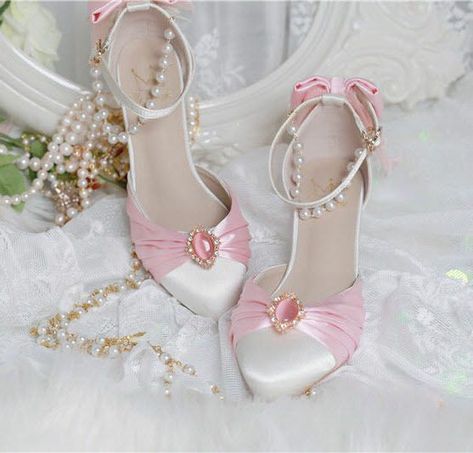 Kasut Pengantin, Chain Butterfly, Summer Pumps, Fairy Shoes, Dr Shoes, Kawaii Shoes, Butterfly Knot, Princess Shoes, Fancy Shoes