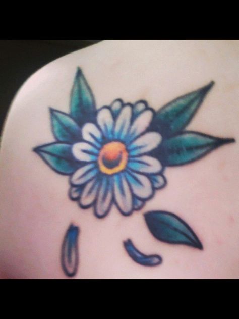 My cute daisy tattoo Daisy Tattoo Trad, Neo Trad Daisy Tattoo, Traditional Daisy Tattoo Flowers, Traditional Style Daisy Tattoo, Daisy Tattoo Neo Traditional, Blue Daisy Tattoo, Traditional Daisy Tattoo, Spring Tattoos, Nana Tattoo