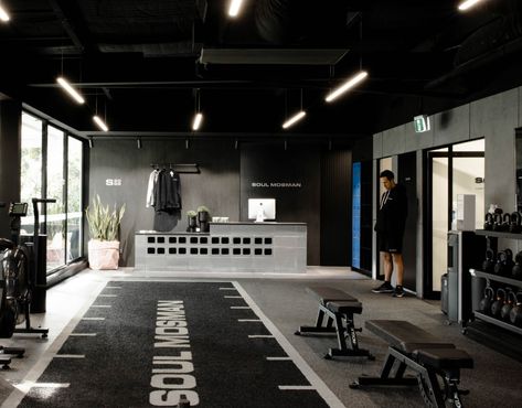 Personal Training Studio Design, Gym Decor Ideas, Gym Decorating Ideas, Gym At Home Ideas, Mini Gym At Home, Physio Clinic, Mini Gym At Home Ideas, Commercial Gym Design, Boutique Gym