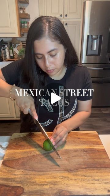 MirandaM//Mom/Cooking on Instagram: "Mexican street tacos 🌮 with tons of flavor you won’t go wrong with this quick and easy! To prepare 10/10 so good 🤤. Mexican Street Taco 

1lbs Top bottom round steak 
2 limes 
1 teaspoons salt 
1 teaspoons pepper 
2 teaspoons paprika
2 teaspoons chili powder
2 oregano
Cilantro 
Onion 
2 tablespoons soy sauce.  Tortillas are uses are called Mission!
 

Mixed everything together, marinated 1-2 hours in the refrigerator.  #taco #mexican #mexicanfood #food #receitas #recipe #dinner #quickmeals #explore #explorepage #texas #momof5 #quickmeals #meals #tacolife #reels #reelsvideo #reelsinstagram #asmr #asmrfood #asmrsounds" Mexican Street Tacos, Street Tacos Recipe, Bottom Round Steak, Latino Recipes, Street Taco Recipe, Taco Mexican, Top Round Steak, Street Taco, How To Cook Polenta