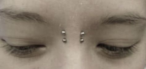 Nose Bridge Piercing, Bridge Piercing, Face Piercings, Piercing Nose, Cool Piercings, Cute Piercings, Body Modifications, Nose Bridge, Piercing Tattoo