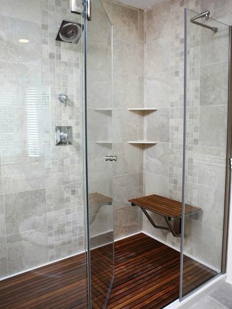 Glass standing shower Teak Shower Floor, Small Apartment Therapy, Teak Flooring, Shower Floor Tile, Bad Inspiration, Steam Shower, Bathroom Spa, Trendy Bathroom, Bad Design